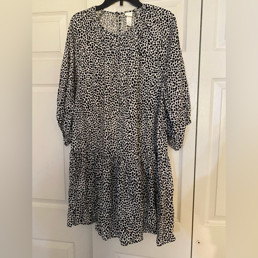 Black and white print H&M dress